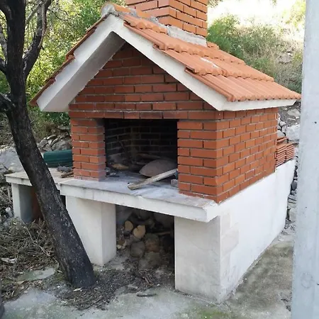 Nice Apt For 8 Persons-close To The Sandy Beaches Duće